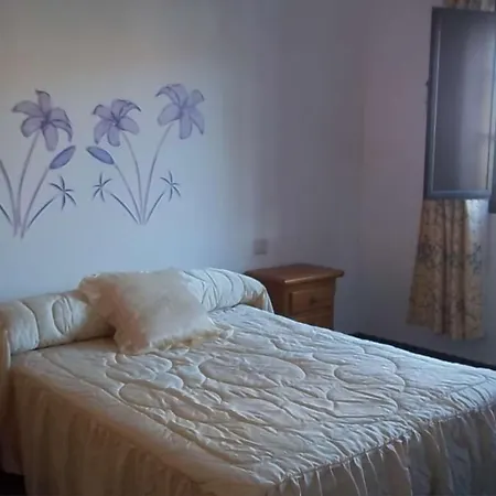 Sleeps 3 Wifi Haría